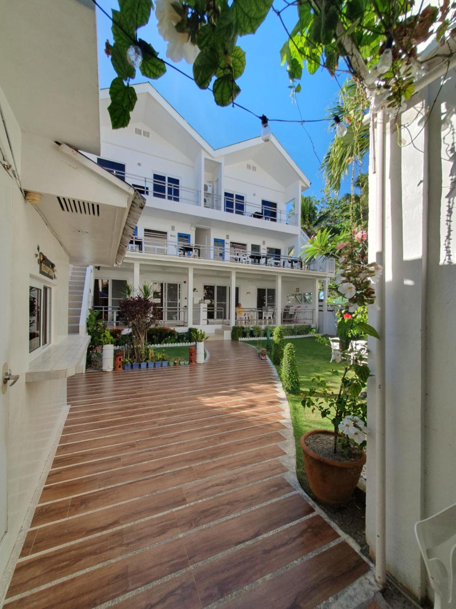 Clubboracay Apartelle Balabag  Экстерьер фото